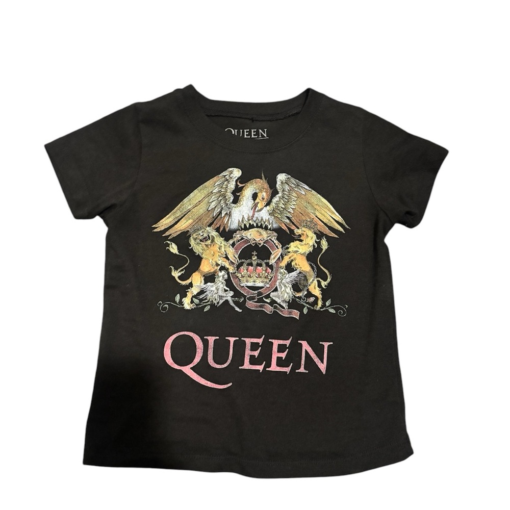 Black Queen graphic shirt